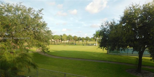 12164 SW 52nd Place, Cooper City, FL 33330