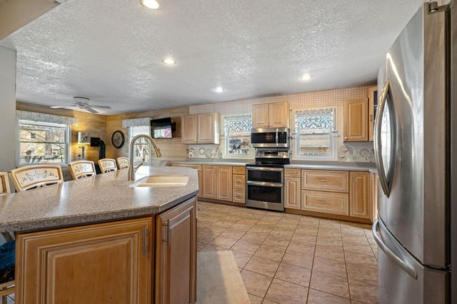 710 W Oakland Avenue, Austin, MN 55912