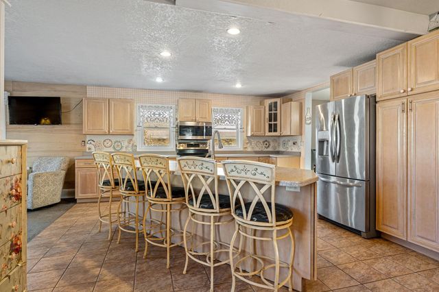 710 W Oakland Avenue, Austin, MN 55912
