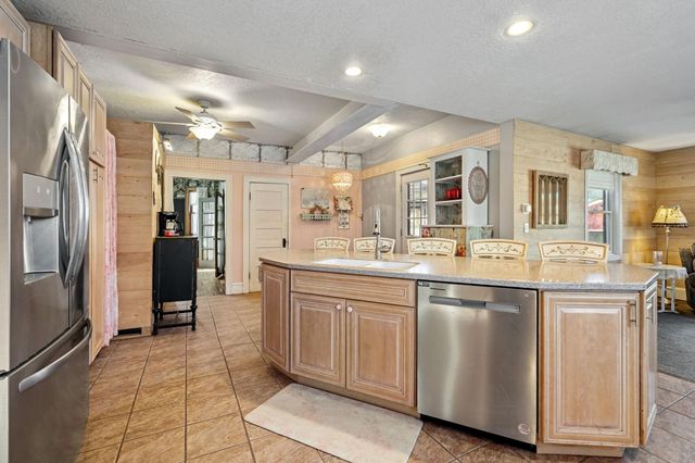 710 W Oakland Avenue, Austin, MN 55912