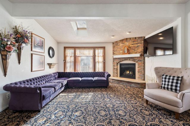 710 W Oakland Avenue, Austin, MN 55912