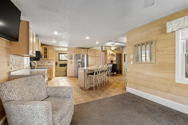 710 W Oakland Avenue, Austin, MN 55912