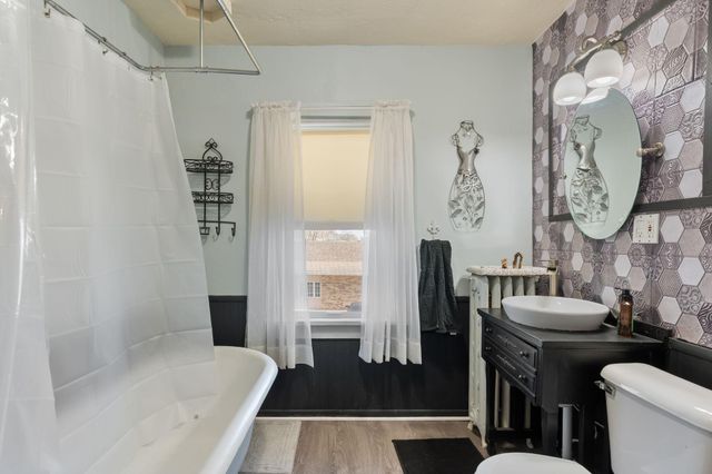 710 W Oakland Avenue, Austin, MN 55912