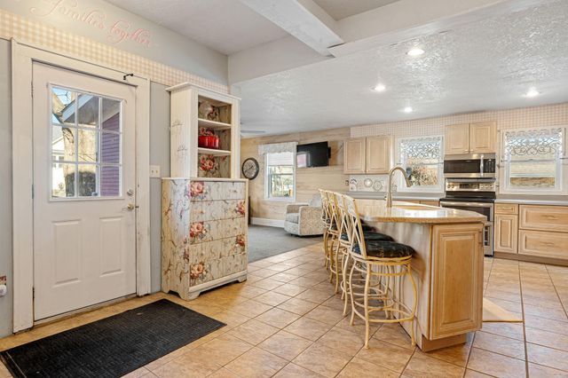 710 W Oakland Avenue, Austin, MN 55912