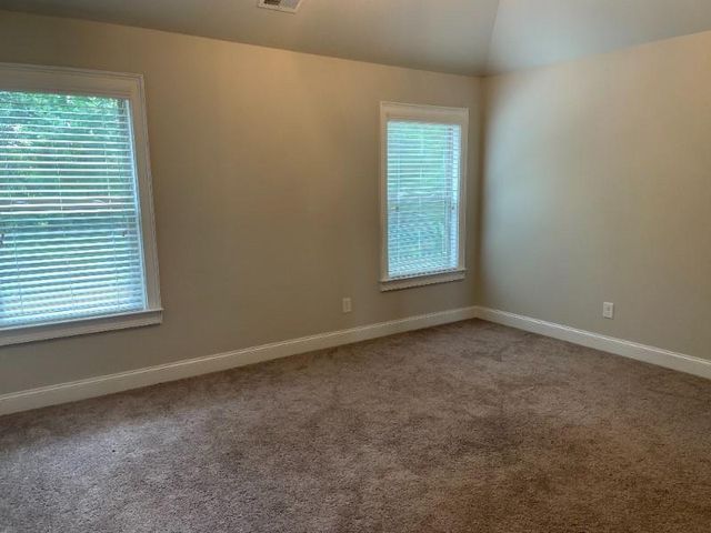 1011 Virginia Oak Lane, Lawrenceville, GA 30045