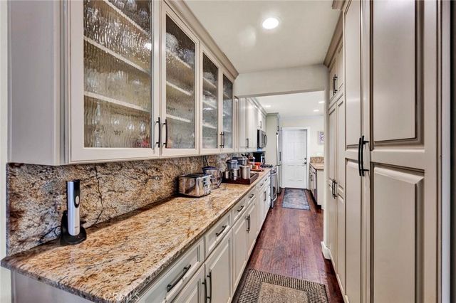 22702 Wood Lake, Lake Forest, CA 92630