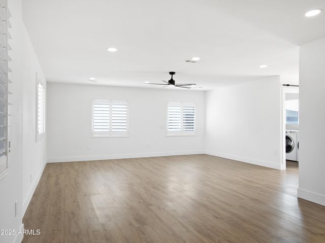 742 S LOS ALAMOS Street, Mesa, AZ 85204