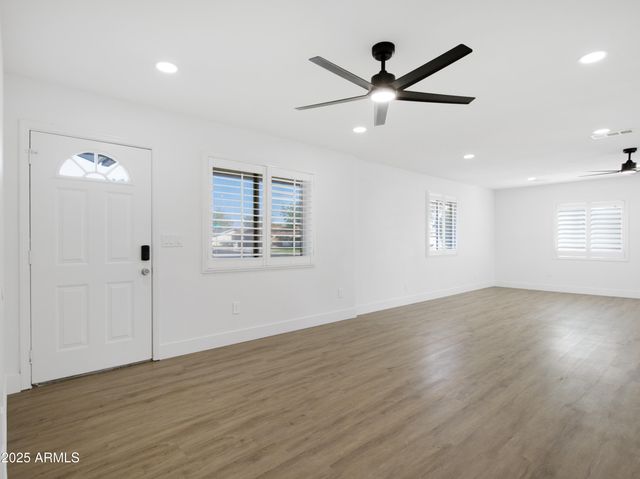 742 S LOS ALAMOS Street, Mesa, AZ 85204
