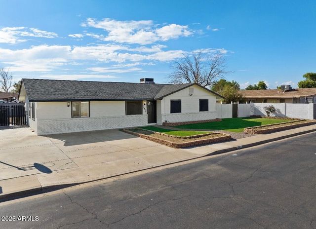 742 S LOS ALAMOS Street, Mesa, AZ 85204