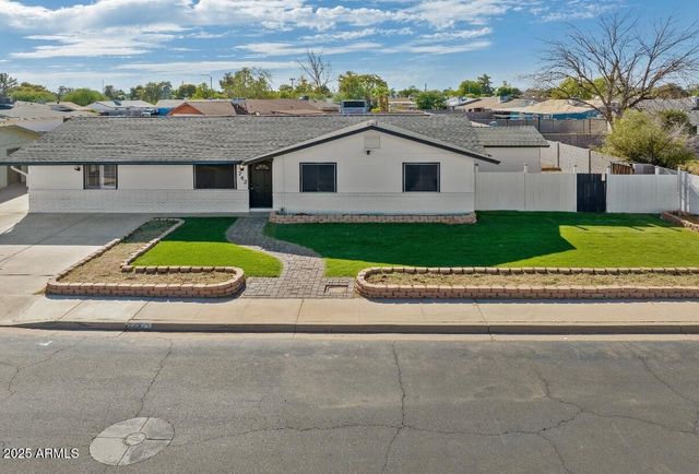 742 S LOS ALAMOS Street, Mesa, AZ 85204