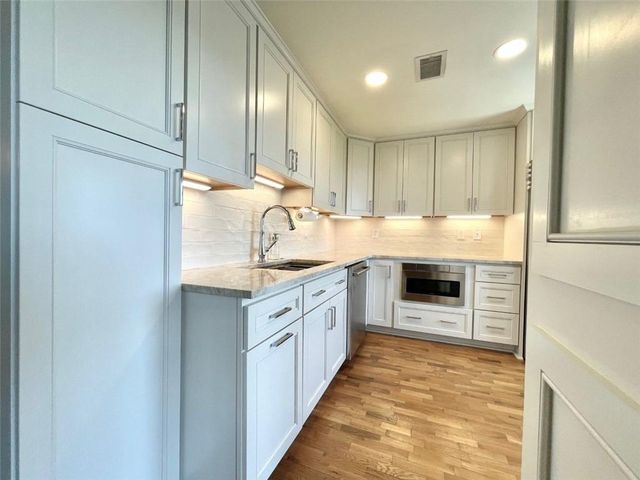 195 14th NE Street P603, Atlanta, GA 30309