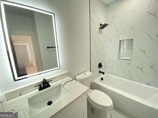 561 Paper Ridge Court, Lawrenceville, GA 30046