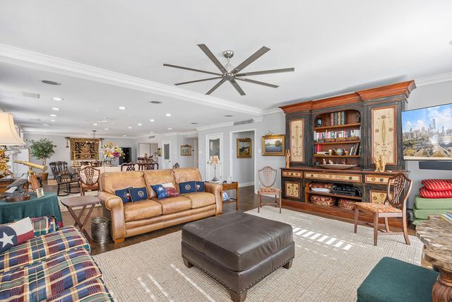 1122 Colorado ST 1004, Austin, TX 78701