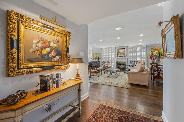 1122 Colorado ST 1004, Austin, TX 78701