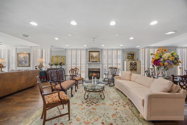 1122 Colorado ST 1004, Austin, TX 78701