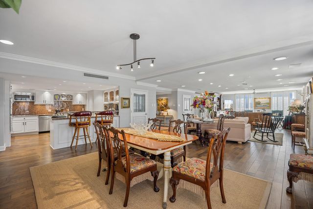 1122 Colorado ST 1004, Austin, TX 78701