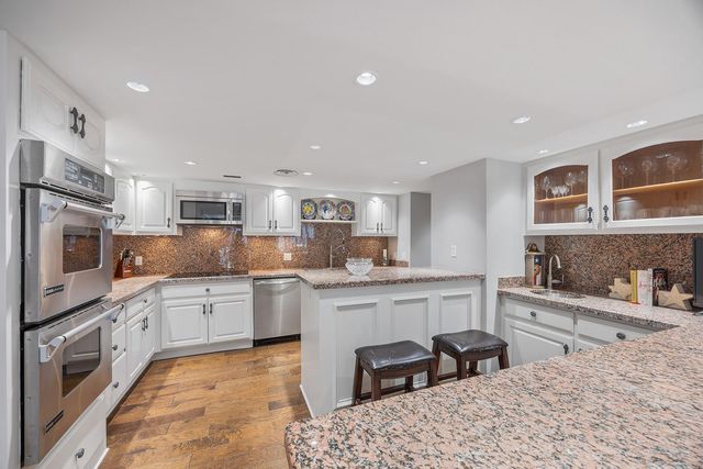 1122 Colorado ST 1004, Austin, TX 78701