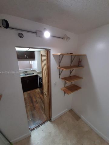 800 N Miami Ave E-1001, Miami, FL 33136
