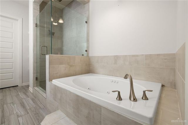 2306 W Holland Avenue, Edinburg, TX 78539