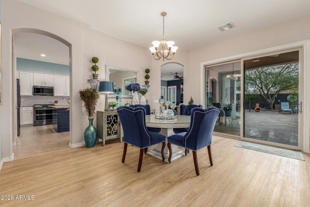 18375 W SUMMERHAVEN Drive, Goodyear, AZ 85338