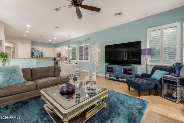 18375 W SUMMERHAVEN Drive, Goodyear, AZ 85338