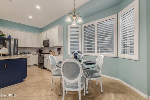 18375 W SUMMERHAVEN Drive, Goodyear, AZ 85338