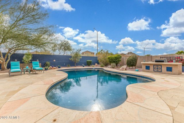 18375 W SUMMERHAVEN Drive, Goodyear, AZ 85338