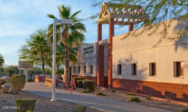 18375 W SUMMERHAVEN Drive, Goodyear, AZ 85338