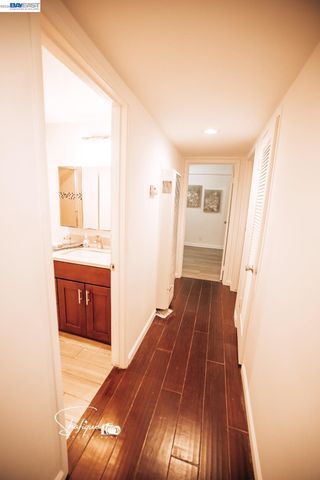1029 Blazingwood Dr, Sunnyvale, CA 94089