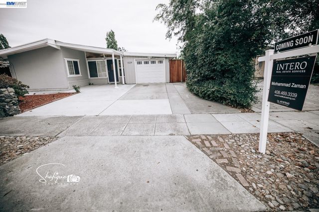 1029 Blazingwood Dr, Sunnyvale, CA 94089