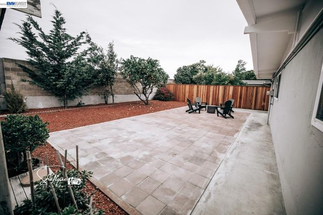 1029 Blazingwood Dr, Sunnyvale, CA 94089