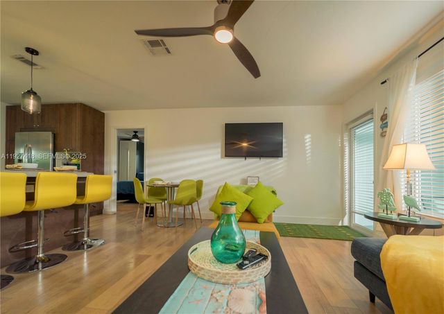 269 SE 8th Ave, Deerfield Beach, FL 33441