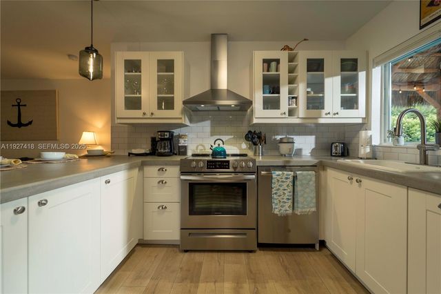 269 SE 8th Ave, Deerfield Beach, FL 33441