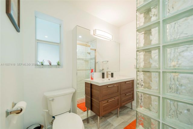 269 SE 8th Ave, Deerfield Beach, FL 33441