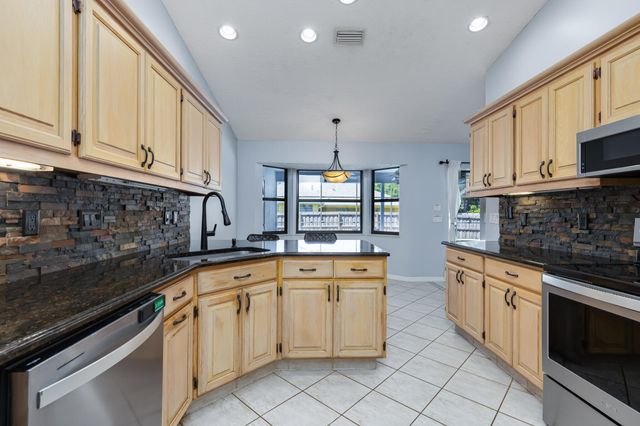 471 SE Ron Rico Terrace, Port St. Lucie, Port St Lucie, FL 34983