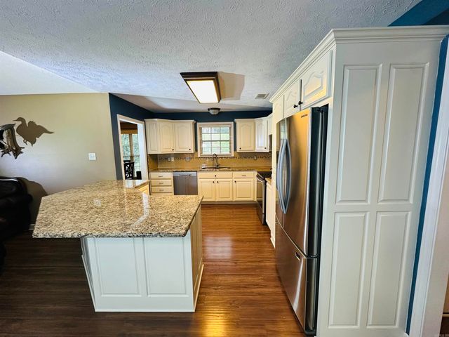 106 Martha Jean Lane, Beebe, AR 72012