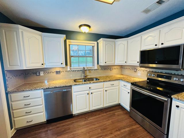 106 Martha Jean Lane, Beebe, AR 72012
