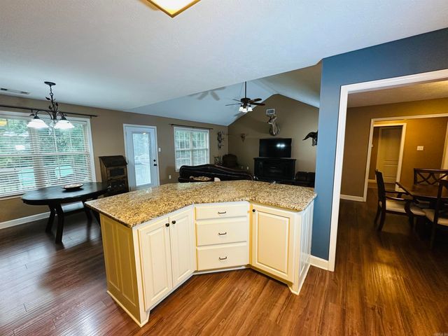 106 Martha Jean Lane, Beebe, AR 72012