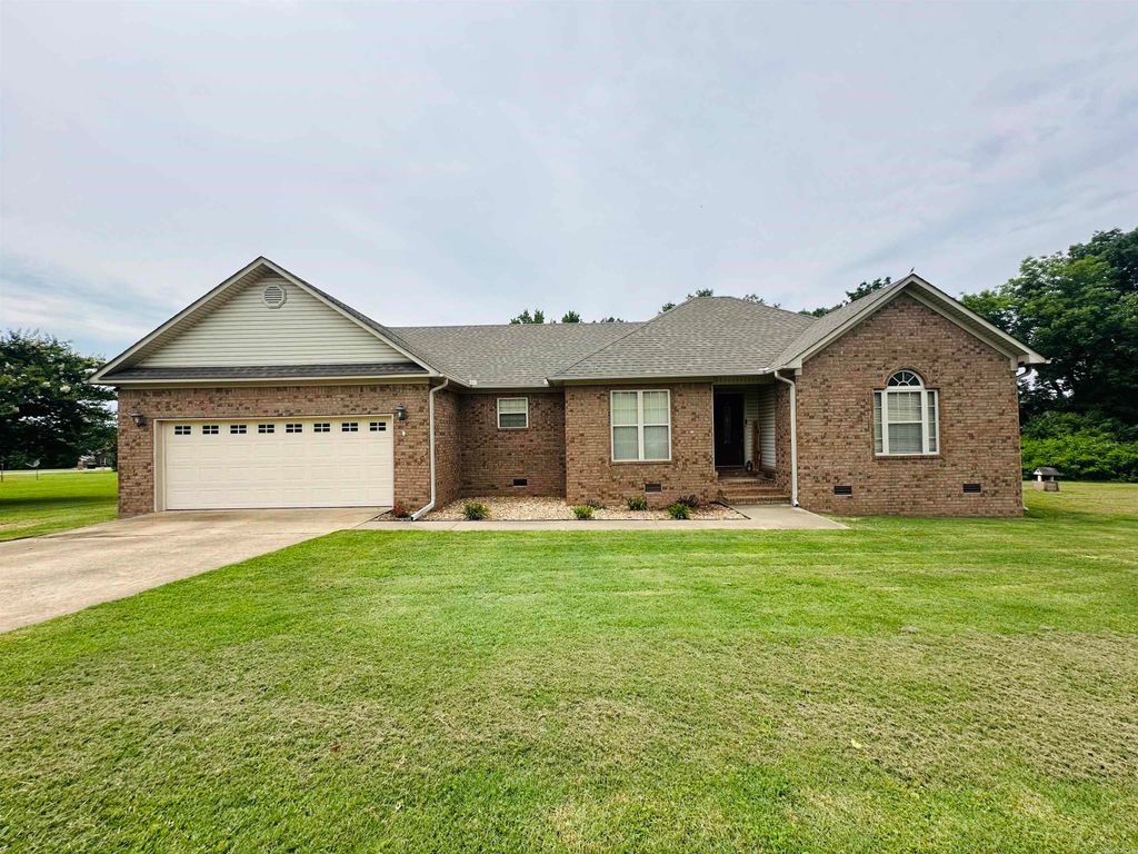 106 Martha Jean Lane, Beebe, AR 72012