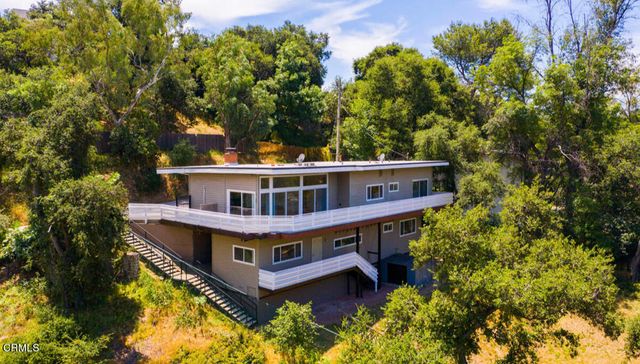 2040 Hilldale Drive, La Canada Flintridge, CA 91011