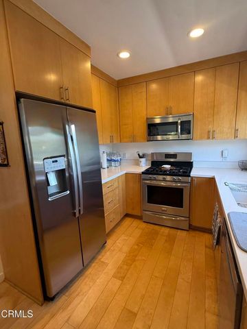 2040 Hilldale Drive, La Canada Flintridge, CA 91011