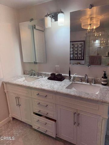 2040 Hilldale Drive, La Canada Flintridge, CA 91011