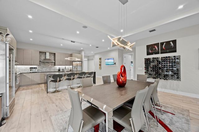 3069 Bellflower Cir, West Palm Beach, FL 33401