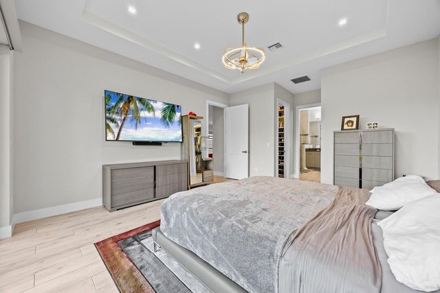 3069 Bellflower Cir, West Palm Beach, FL 33401