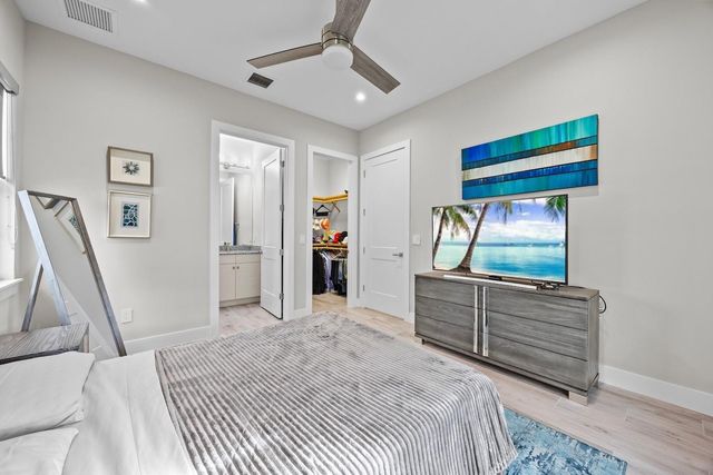 3069 Bellflower Cir, West Palm Beach, FL 33401