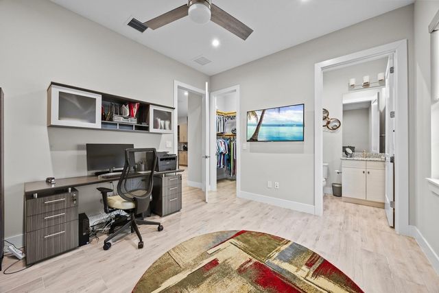 3069 Bellflower Cir, West Palm Beach, FL 33401