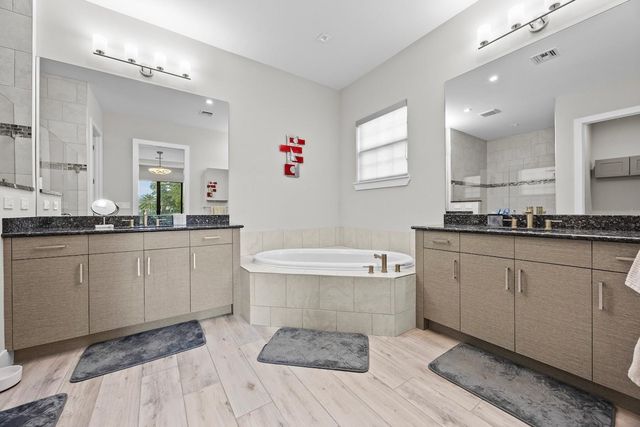 3069 Bellflower Cir, West Palm Beach, FL 33401