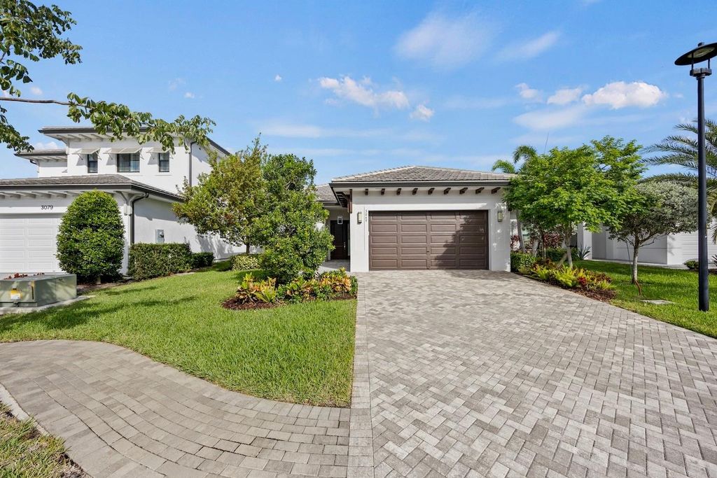 3069 Bellflower Cir, West Palm Beach, FL 33401