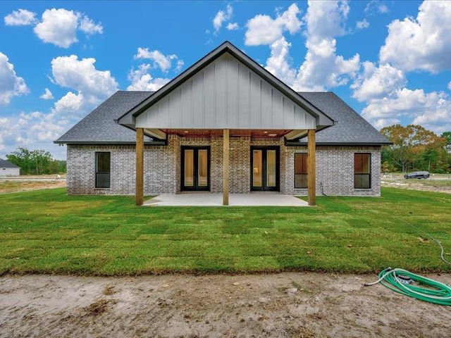 107 Evergreen Lane, Lufkin, TX 75904