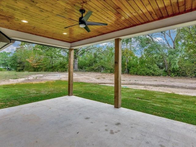 107 Evergreen Lane, Lufkin, TX 75904